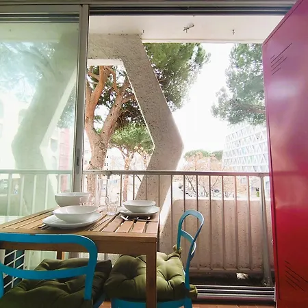 Climatise Avec Parking, Hyper Centre 아파트