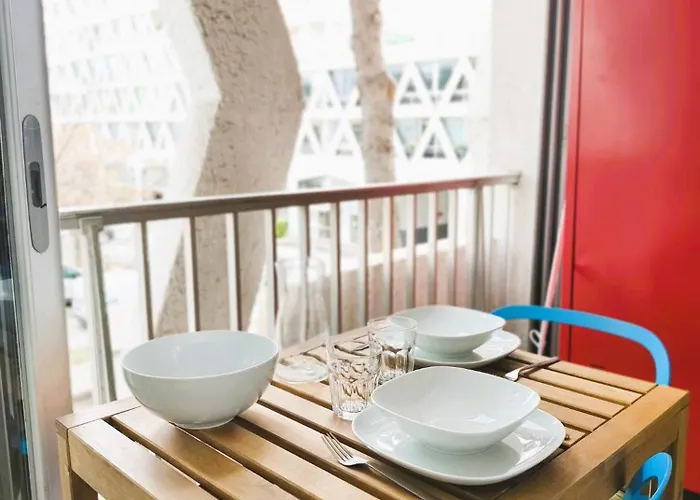 Climatise Avec Parking, Hyper Centre