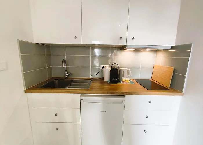 Climatise Avec Parking, Hyper Centre 아파트