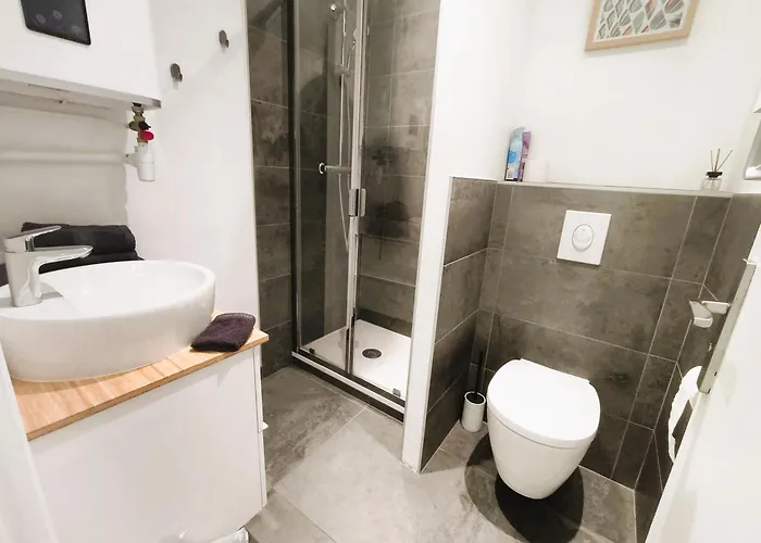 Apartmán Climatise Avec Parking, Hyper Centre *